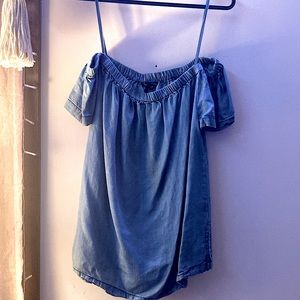 Jean like off the shoulders top